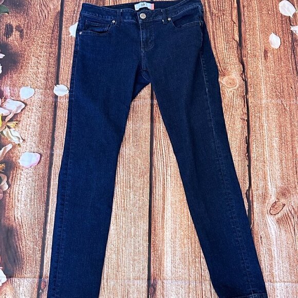 CAbi Skinny Jeans - Picture 1 of 3